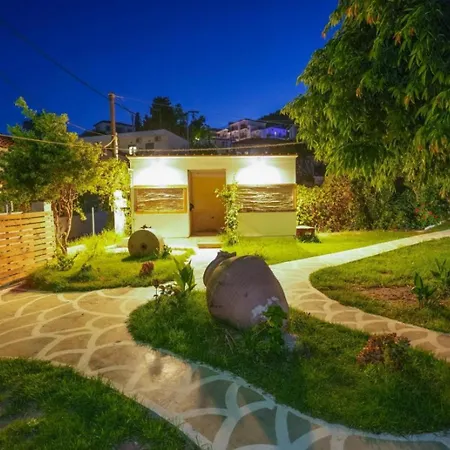 Physis Oikos Beachfront Lejlighed