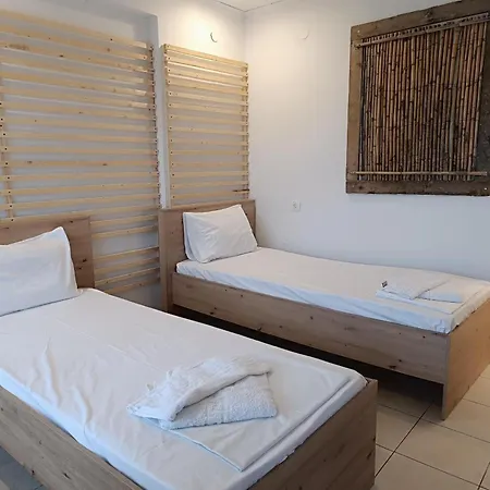 Apartment Physis Oikos Beachfront Skiathos-Stadt