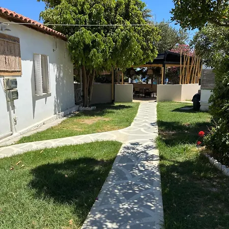 Physis Oikos Beachfront