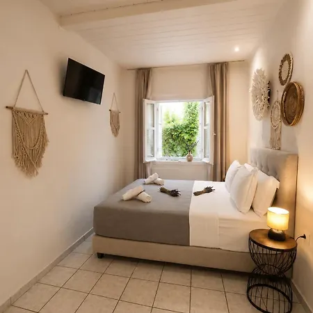 Lejlighed Physis Oikos Beachfront *