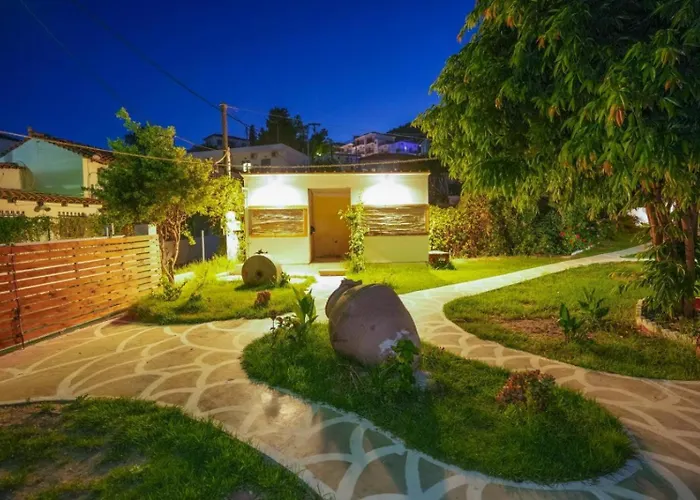 Physis Oikos Beachfront Lejlighed