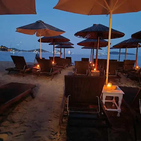 Physis Oikos Beachfront スキアトスタウン